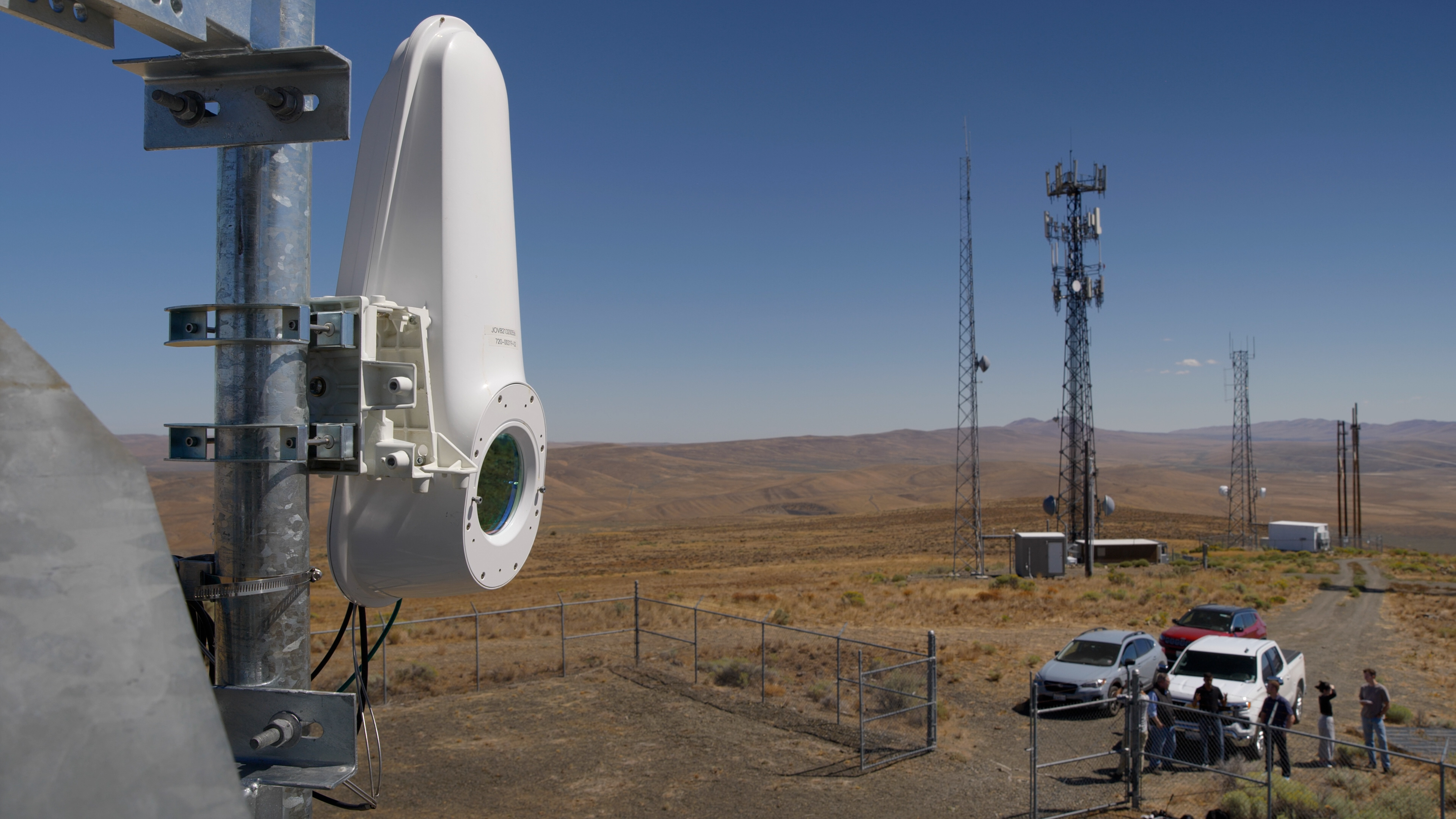White-Taara-lightbridge-terminal-on-cell-tower-desert-in-background